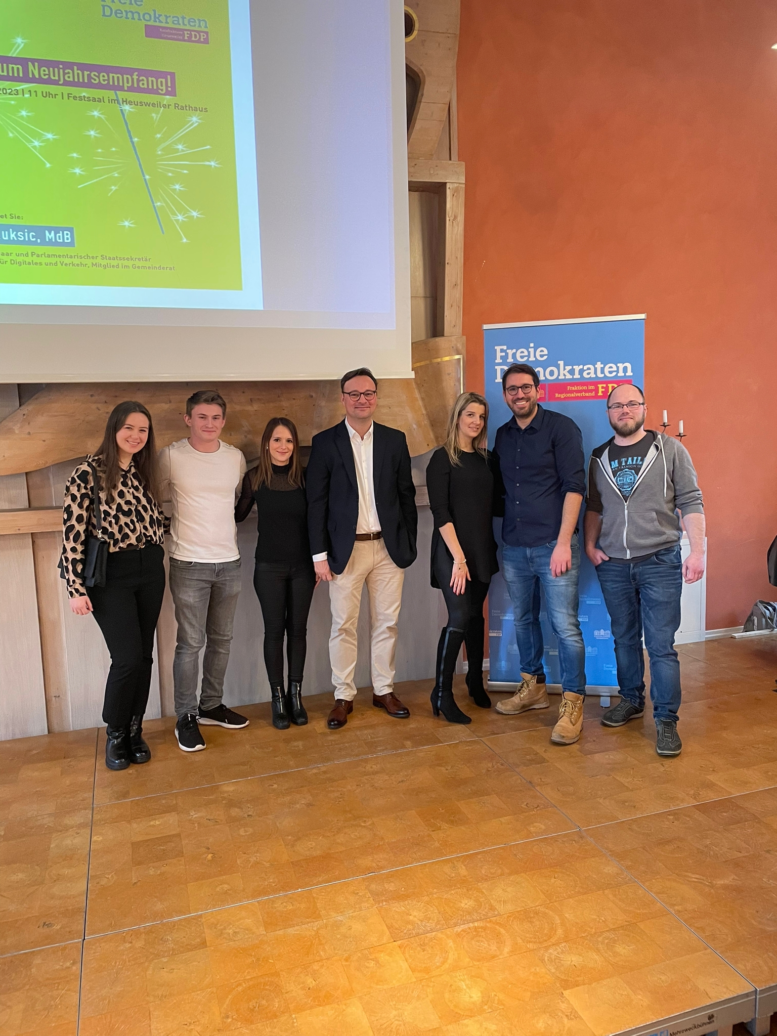 Ortsverband St.Ingbert mit Oliver Luksic (4.v. links)